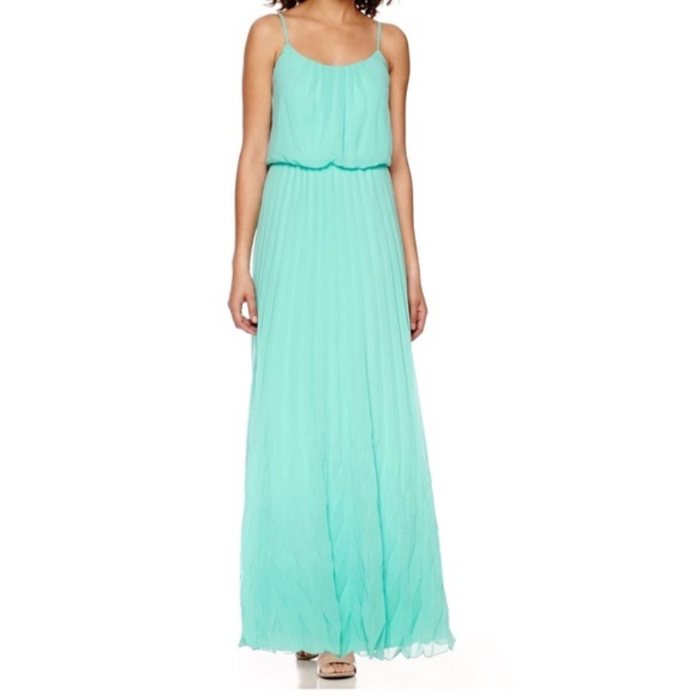 Bisou Bisou spaghetti strap pleated maxi dress